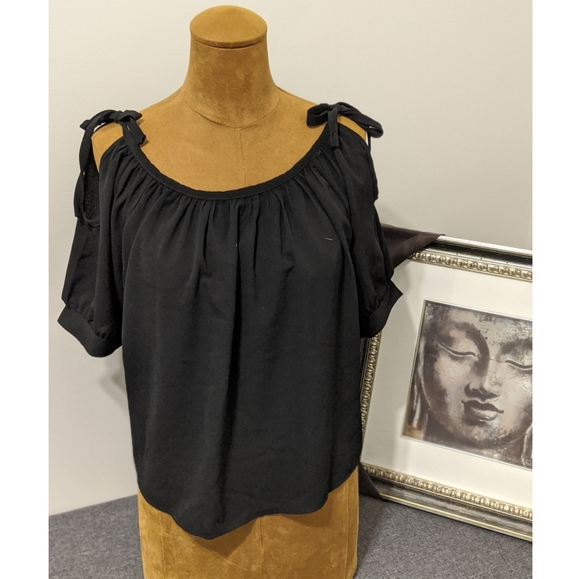 Black Shoulder-Tie Blouse - Picture 1 of 4